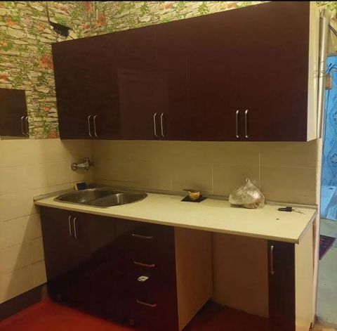 Mətbəx Mebeli 130₼Satilir. Moyka daxil. Ölçü: 2.10 Ünvan: Koroğlu