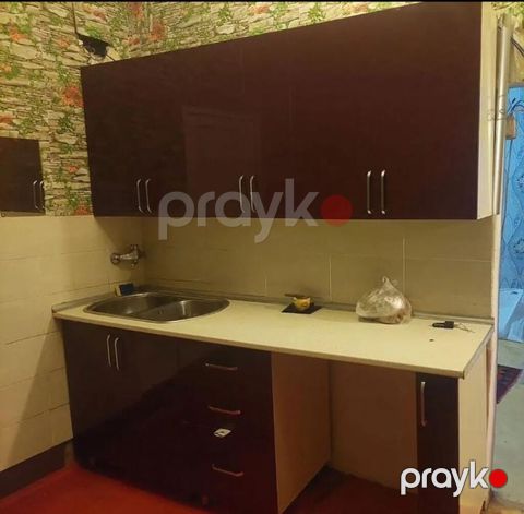 Mətbəx Mebeli 130₼Satilir. Moyka daxil. Ölçü: 2.10 Ünvan: Koroğlu