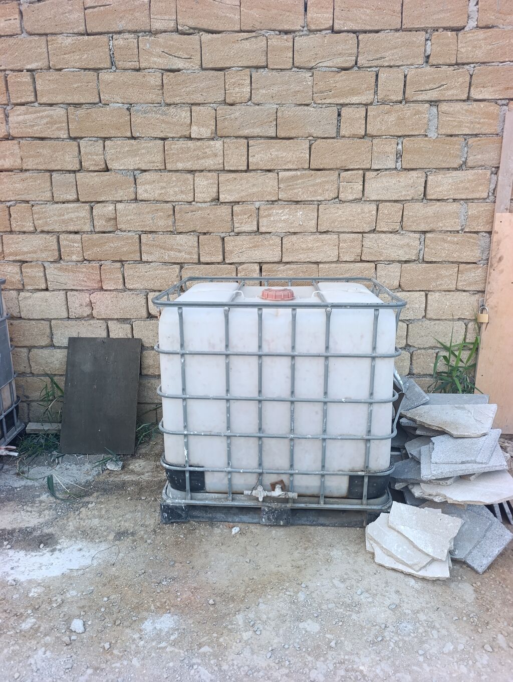 Bak, Plastik, 1000 l l, İşlənmiş — Mallar, Sumqayıt