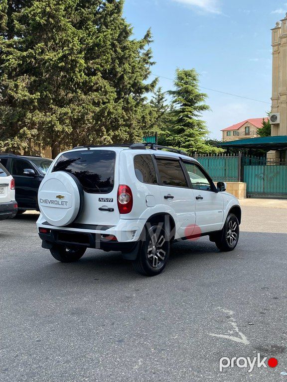 Chevrolet Niva, 1.7 L, 2017 il, 148 000 km — Avtomobillər, Bakı (4)