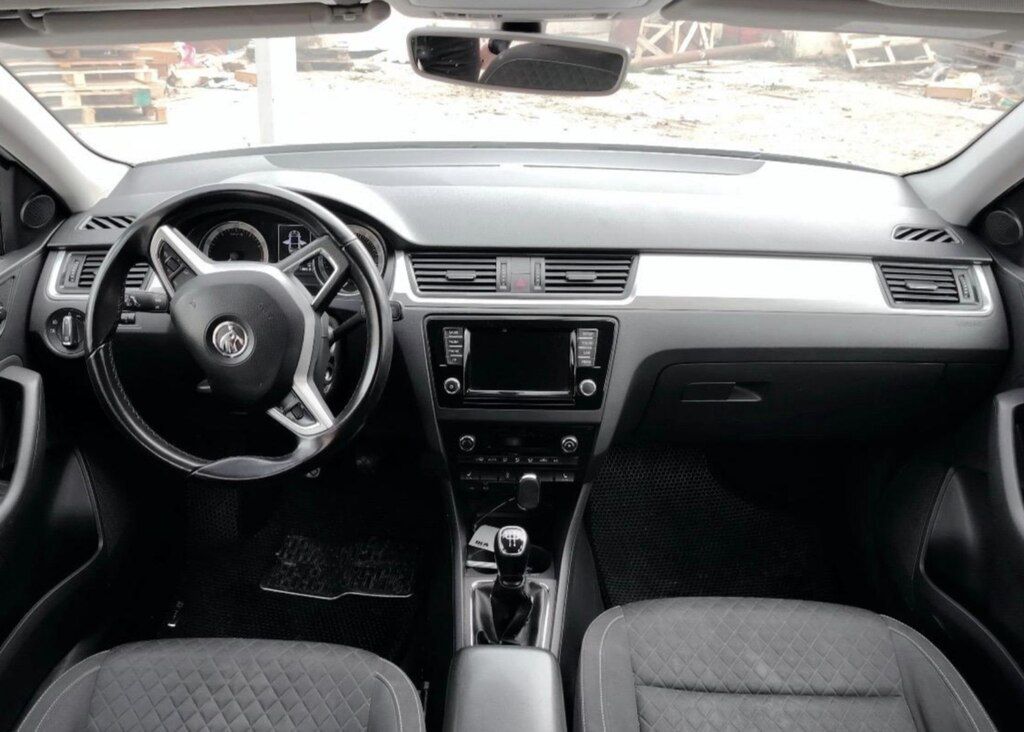 Skoda Rapid, 1.6 L, 2016 il, 243 000 km — Avtomobillər, Bakı (8)