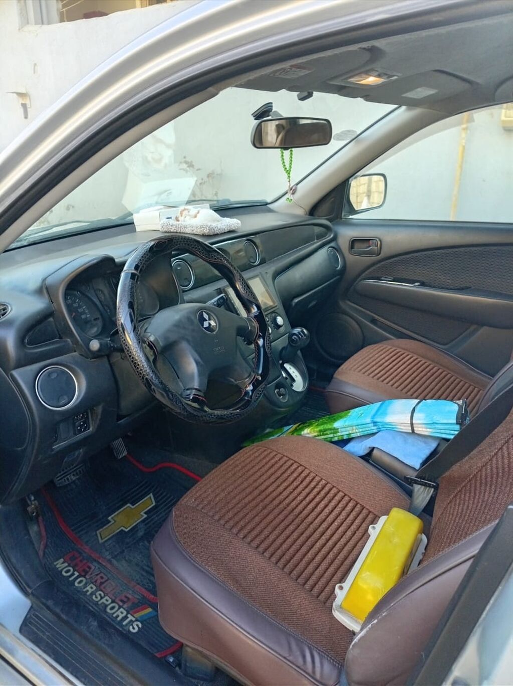 Mitsubishi Airtrek, gümüşü rəng, 5 qapılı krossover/SUV. Texniki və — Avto, Sumqayıt (5)