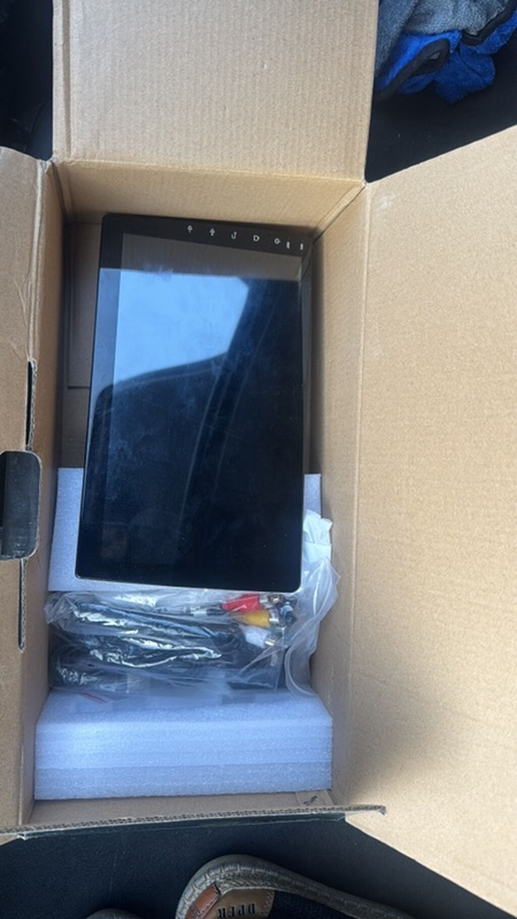 Salam 40 manata satıram yeni kimidi android manitor — Elektronika, Bakı (2)