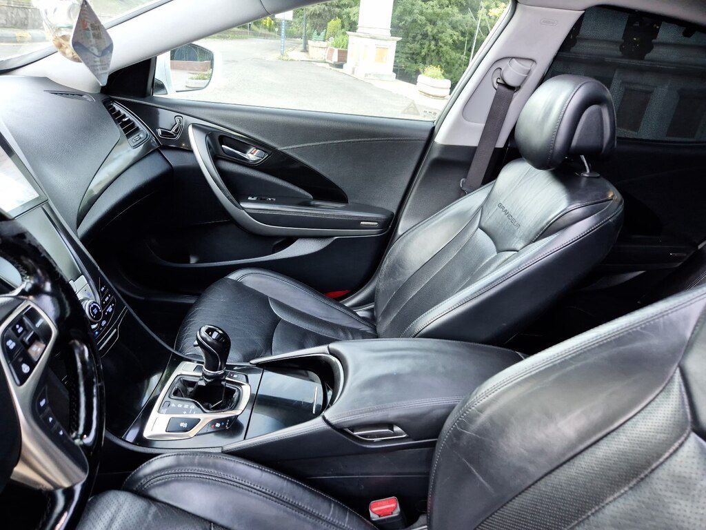 Hyundai Grandeur, 2.4 L, 2012 il, 243 000 km — Avtomobillər, Tovuz (12)