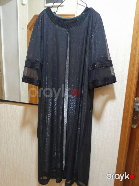 Kilolu xanımlar üçün. 70 manata alınıb, bir defe geyinilib. 30 manata