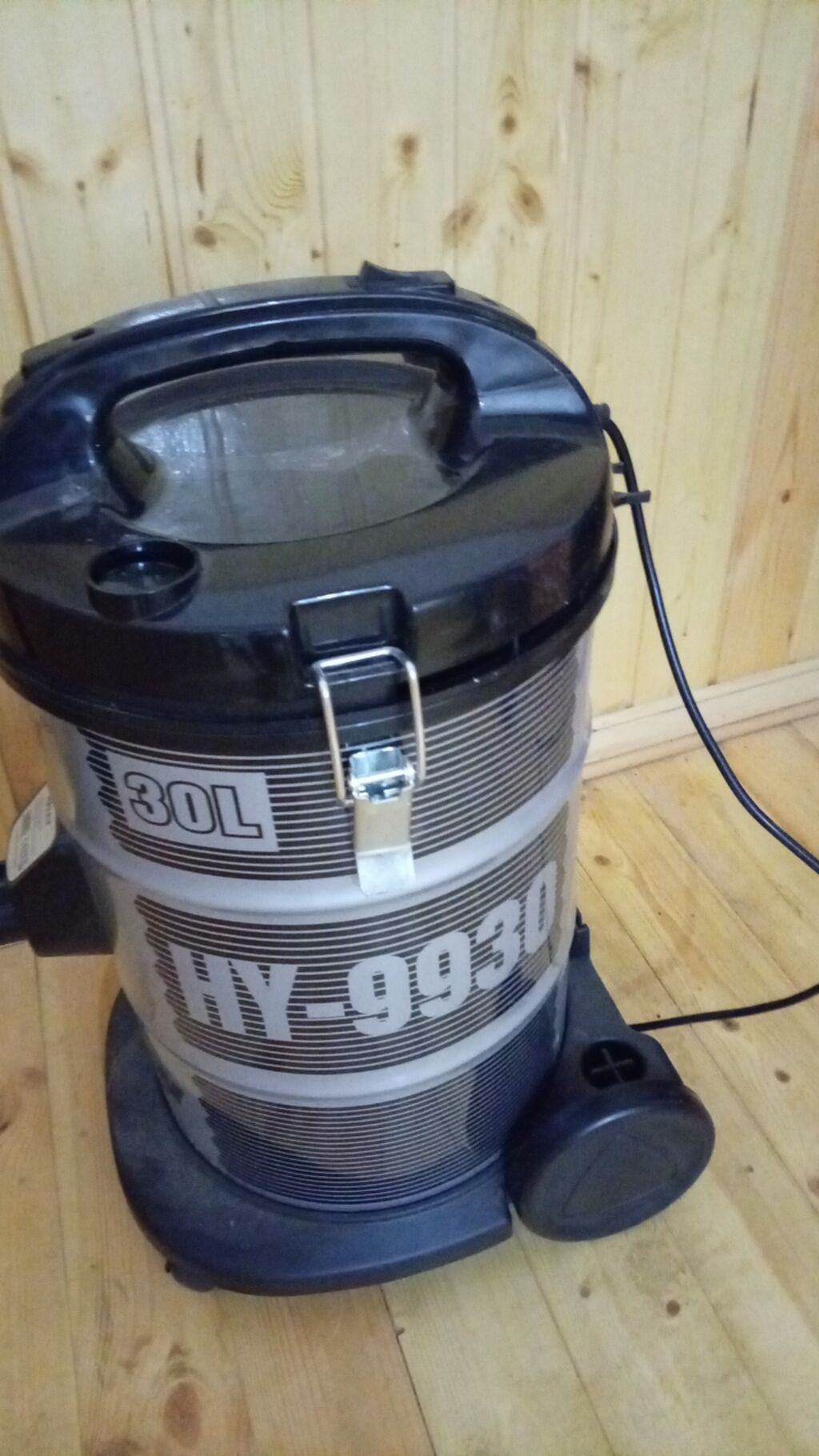 Sənaye tipli tozsoran HY-9930 - Tutum: 30 litr (gövdədə “30L” qeyd — Elektronika, Bakı