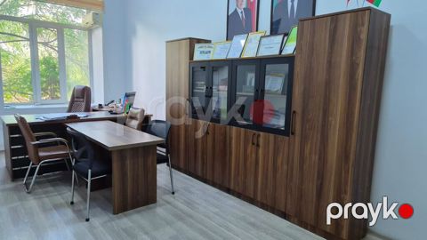 Ofis mebel dəsti – iş kabineti üçün tam həll Tərkibi: - Rahat bel
