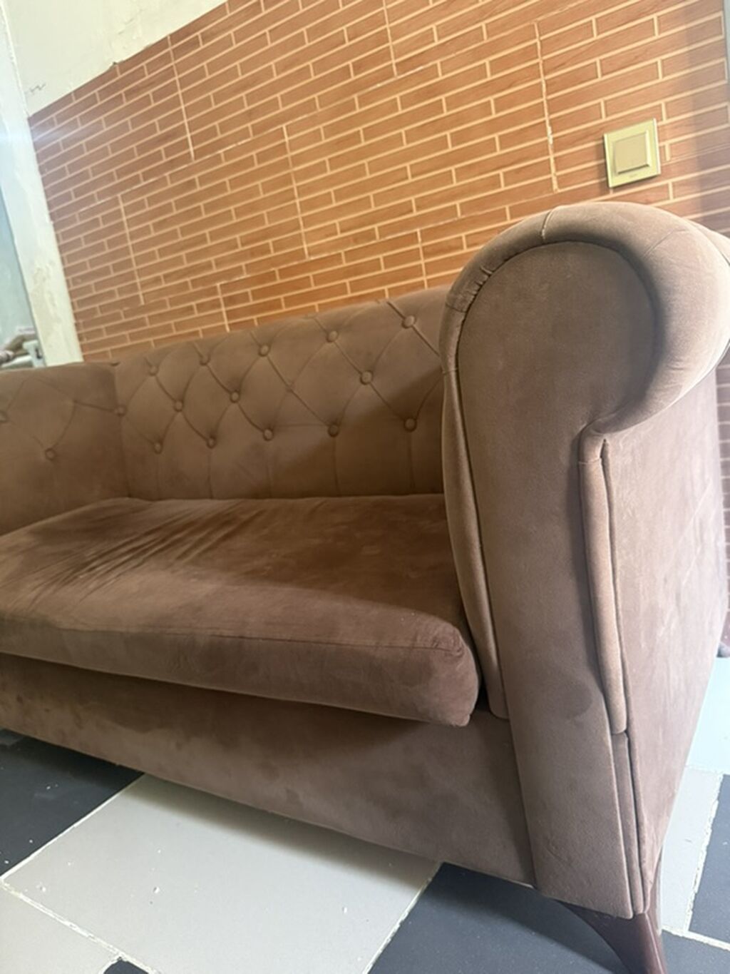 Klassik Chester üslubunda 2 nəfərlik divan. 1.20 uzunlugu var — Mebel, Bakı (4)