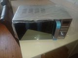 Mikrovalnovka təp təzədir.1 dəfə belə işlədilməyib.qutusu yoxdur — Məişət texnikası