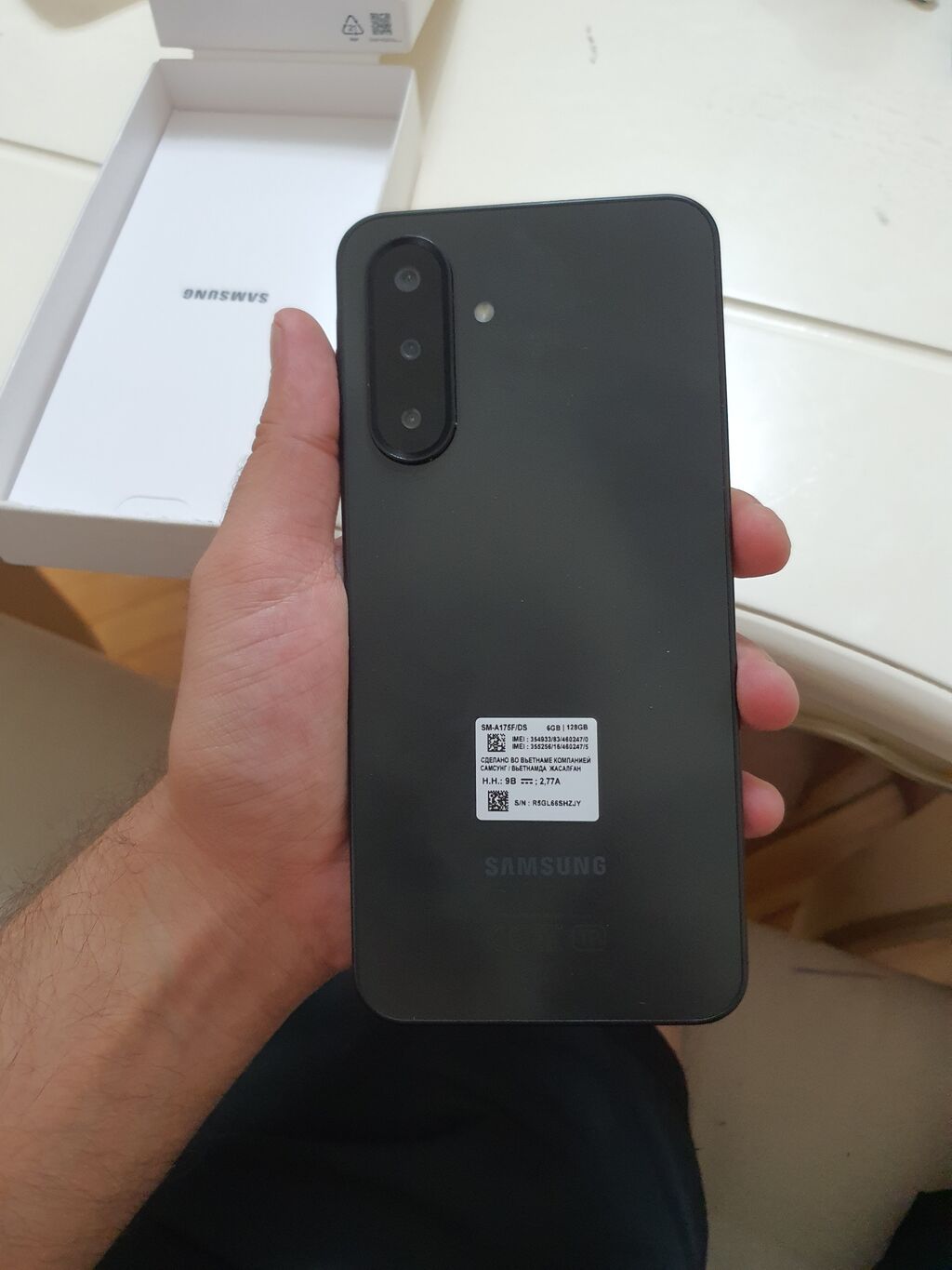 Samsung Galaxy A17, 128 GB, rəng - Qara, İki sim kartlı — Samsung, Bakı (4)