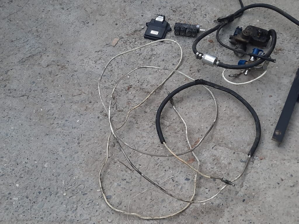 19 kub metan (CNG) qaz balonu komplekt satılır Az işlənib, çox yaxşı — Ehtiyat hissələri, Bakı (4)
