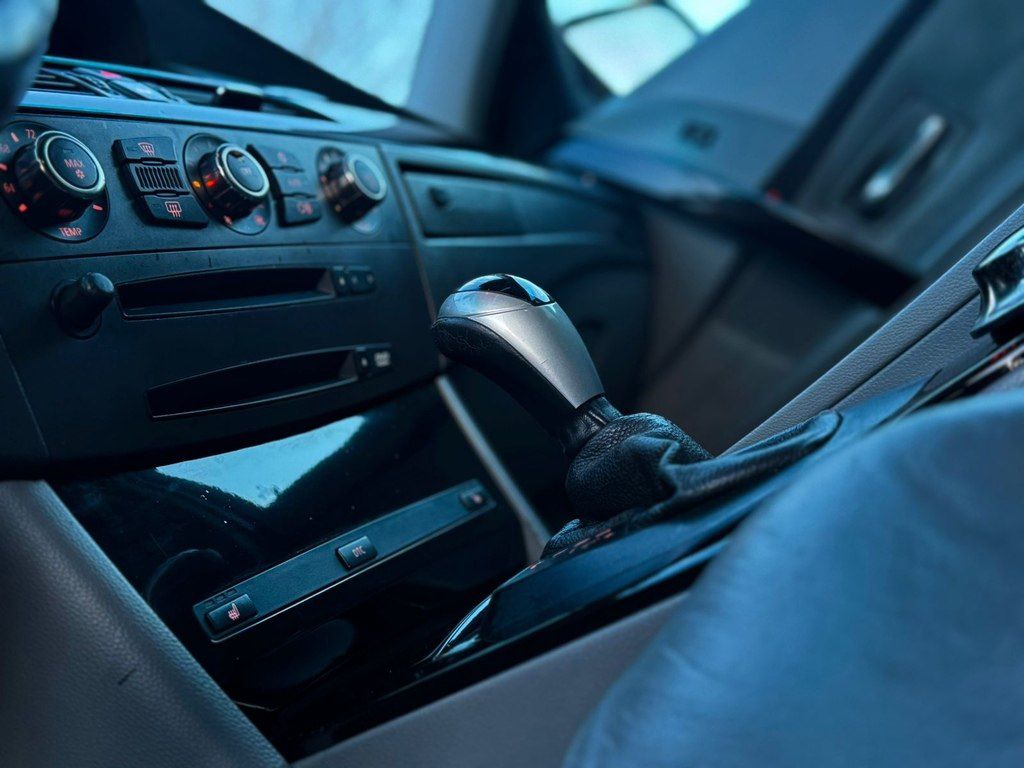 BMW 530, 3.0 L, 2005 il, 297 531 km — Avtomobillər, Bakı (11)