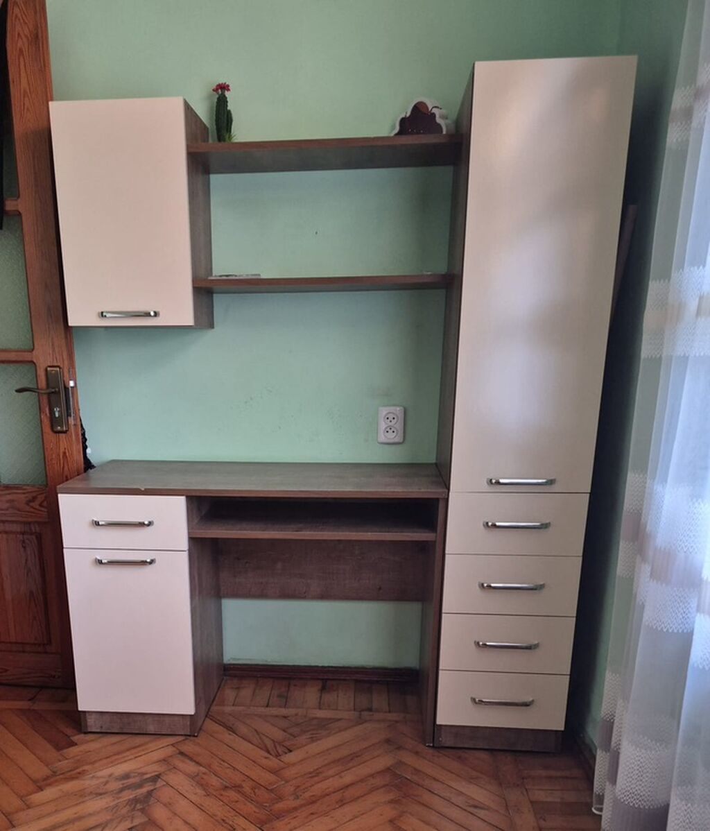 Yazı masası və saxlama bölmələrindən ibarət mebel dəsti. Dəst — Mebel, Bakı