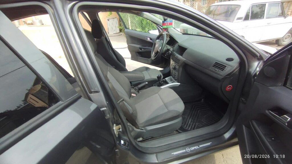 Opel Astra, 1.4 L, 2010 il, 269 000 km — Avtomobillər, Qazax (5)