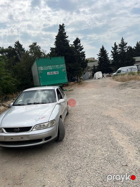Opel Vectra, 1.8 L, 1999 il, 240 000 km