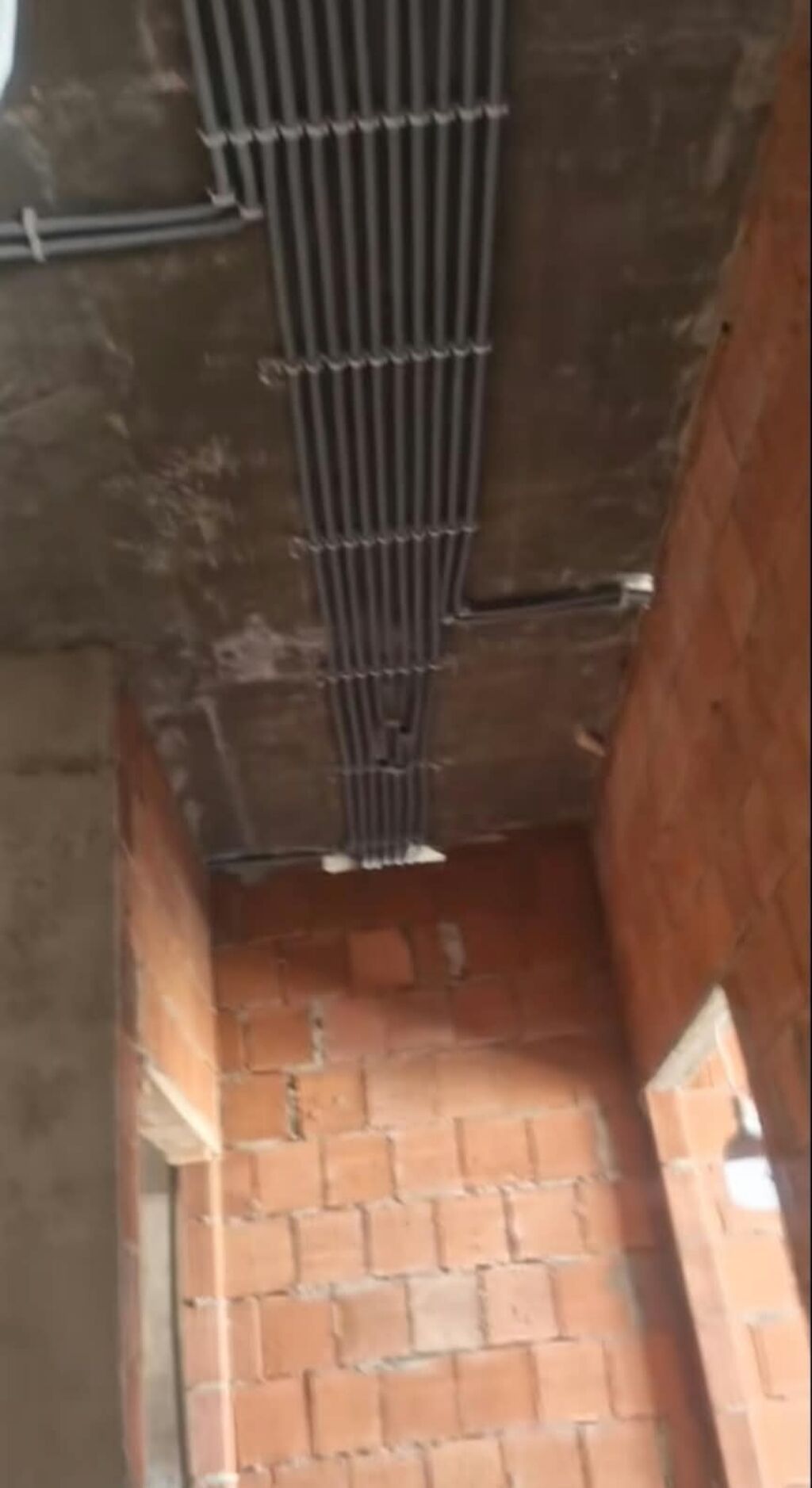 **Başlıq:** Peşəkar elektrik işləri və müasir işıqlandırma — Tikinti və təmir, Bakı (6)