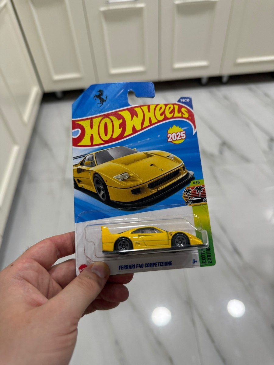 Hot wheels ferrari f40 modeli — Kolleksiyalar, Bakı