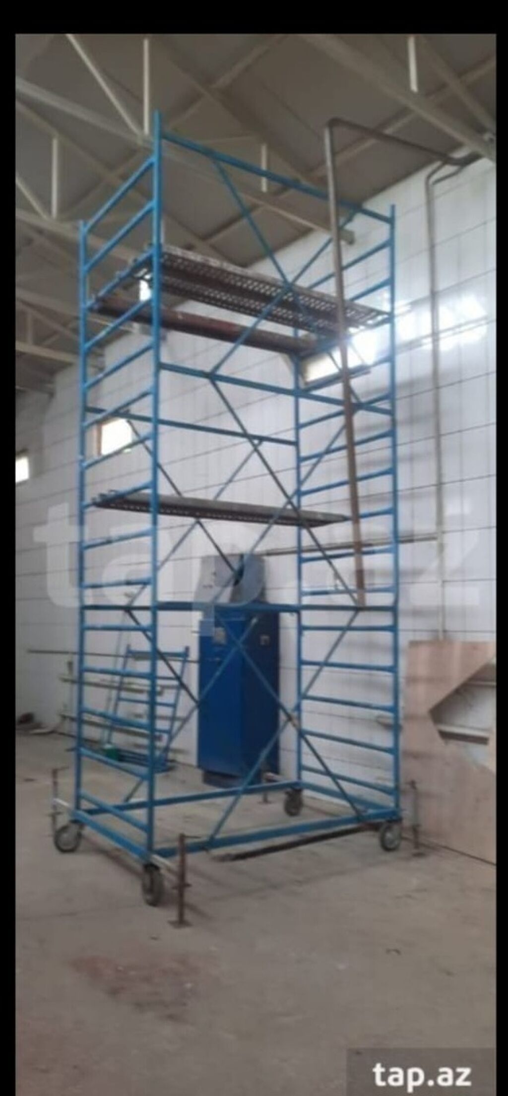 Tikinti və təmir işləri üçün metal skafold, qüllə tipli səyyar iskele — Mallar, Masazır