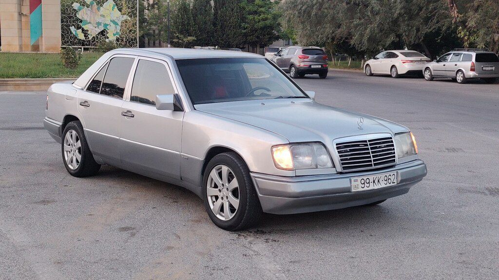 Mercedes E 200, 2.0 L, 1993 il, 249 328 km — Avtomobillər, Sumqayıt (10)