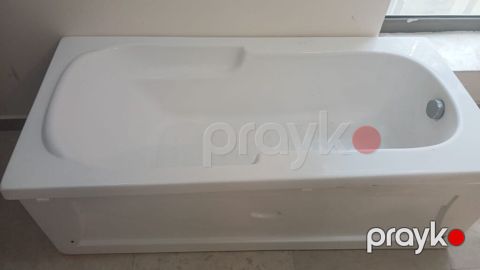 Akrilik vanna – ağ rəng, panel və karkaslı en 80 hündür 60 uzun 1.60 — Bakı