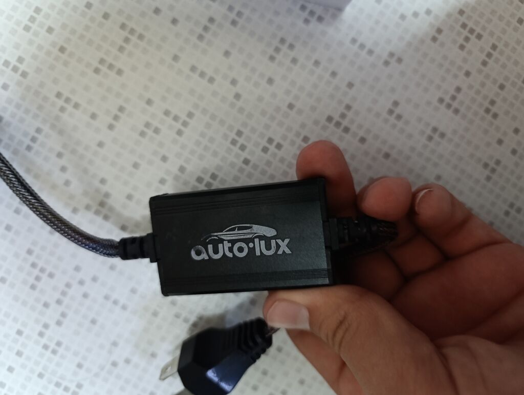 Auto-lux markalı avtomobil işıqlandırma dəsti. Dəstə 2 ədəd LED far — Ehtiyat hissələri, Sumqayıt