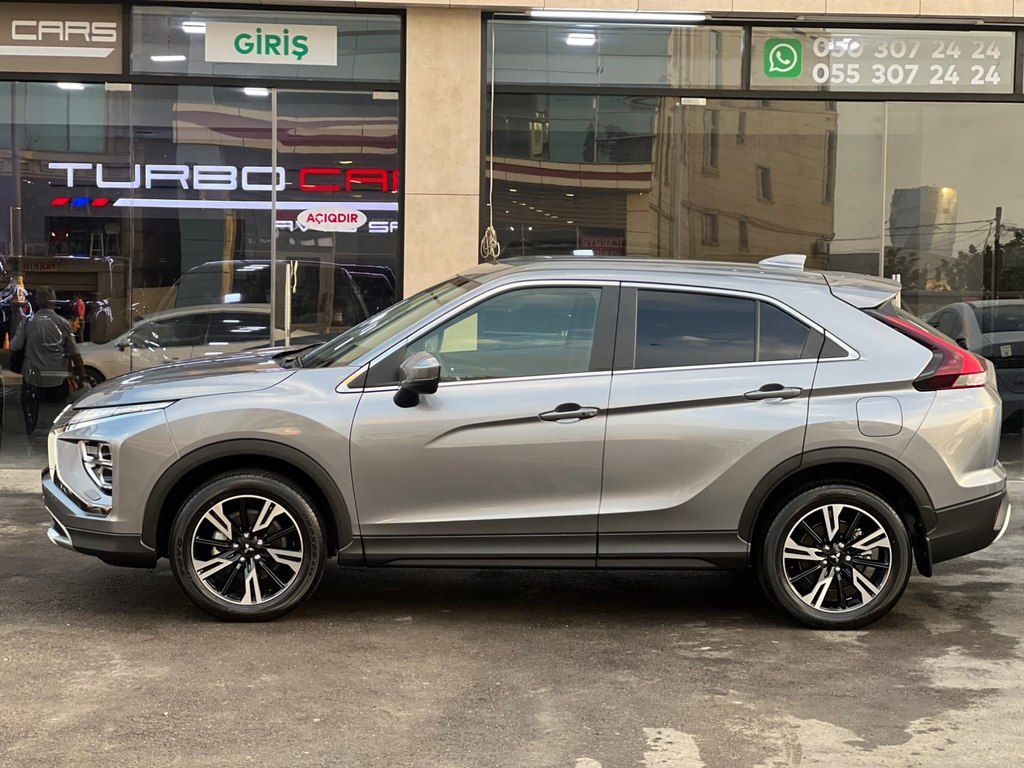 Mitsubishi Eclipse Cross, 2.0 L, 2023 il, 1 723 km — Avtomobillər, Bakı (8)