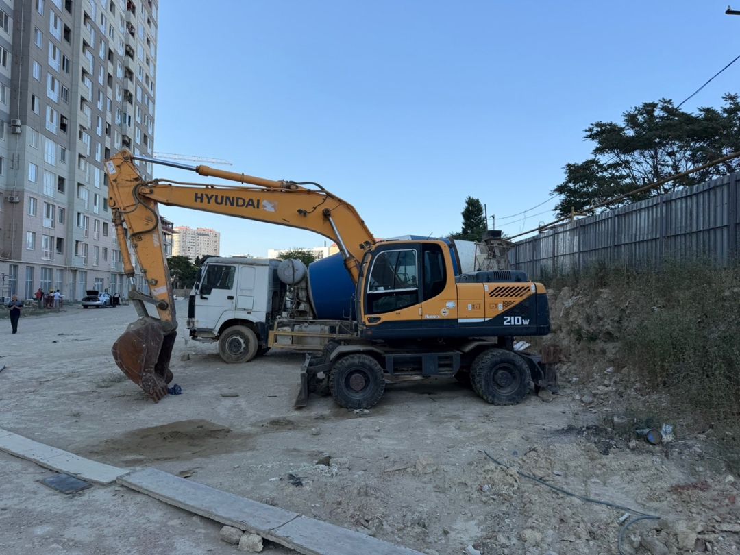 Ekskavator Hyundai, 2011 il — Avto, Bakı (2)