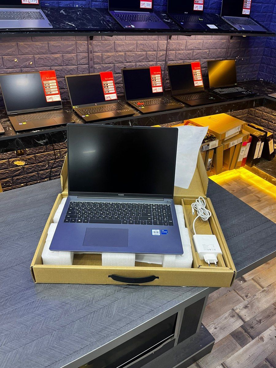 Huawei MateBook D16 — Elektronika, Bakı