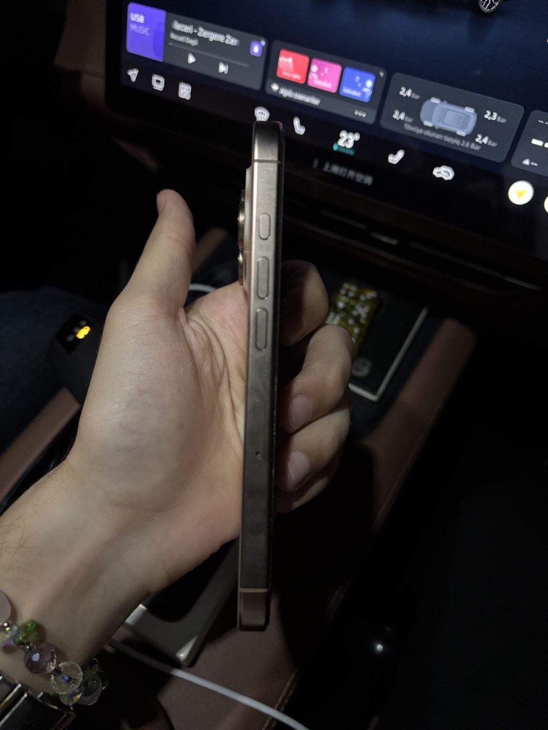 Apple iPhone 16 Pro Desert Titanium 128GB/8GB — Smartfonlar, Bakı (4)