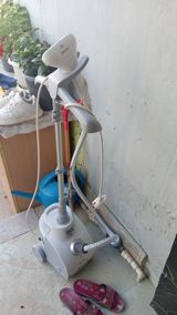 Paltar üçün buxarlı ütüləmə aparatı satılır. Şaquli tipli steamer — Mallar