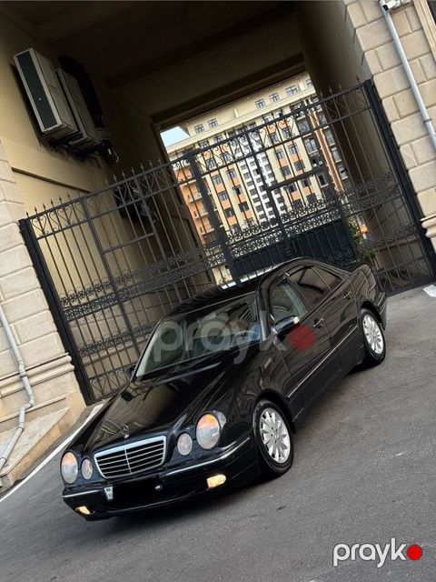 Mercedes E 220, 2.2 L, 2001 il, 345 621 km