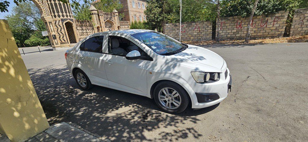 Chevrolet Aveo, 1.4 L, 2013 il, 260 286 km — Avtomobillər, Bakı (3)