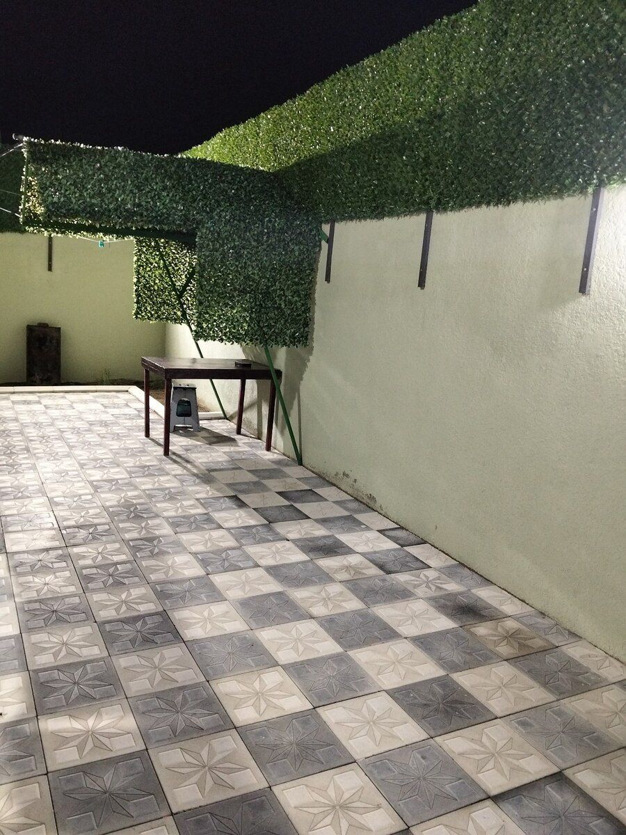 Həyət evi, Saray qəs. — Ev, villa, Bakı (5)