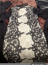 Zərif və eleqant dizayna malik qadın ziyafət libası. Libas krem/açıq — Şəxsi əşyalar