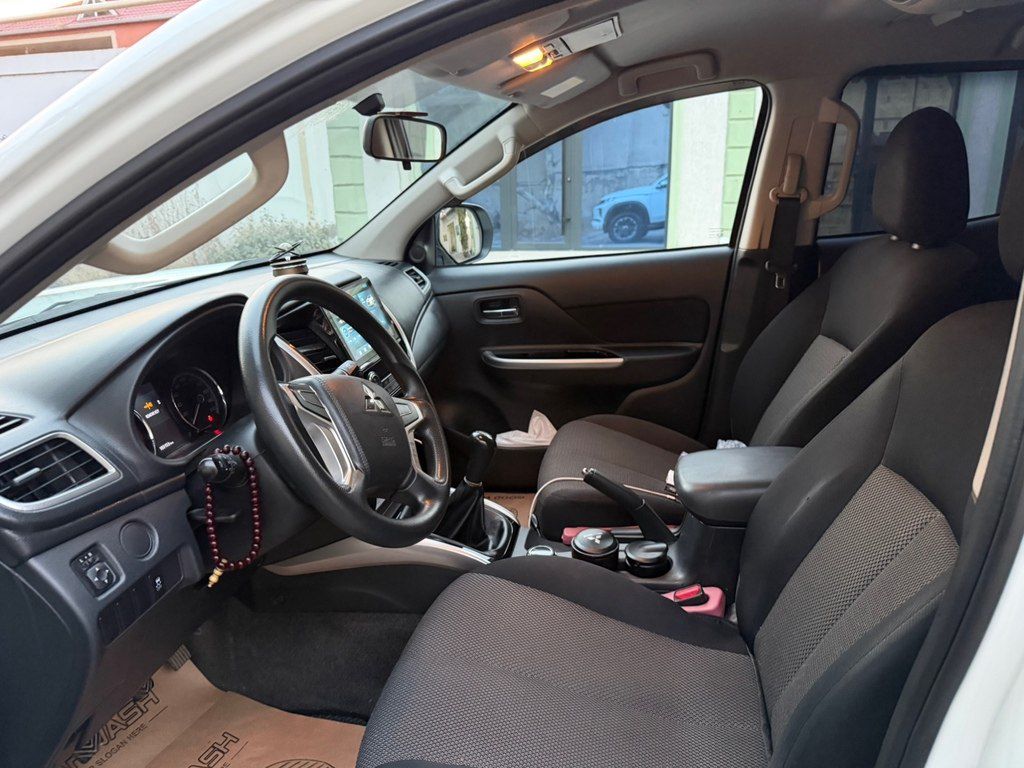 Mitsubishi L200, 2.4 L, 2023 il, 103 000 km — Avtomobillər, Bakı (9)