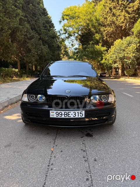 BMW 318, 1999 il