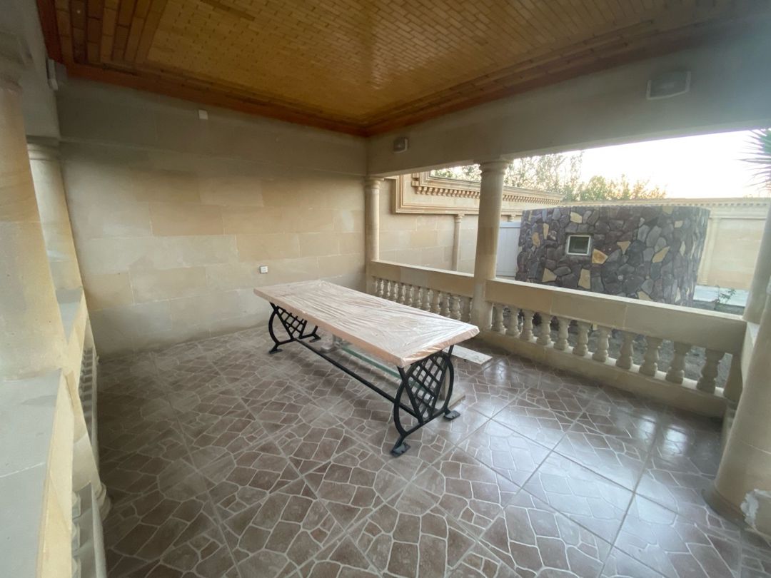 Villa, Novxanı qəs. — Ev, villa, Bakı (4)