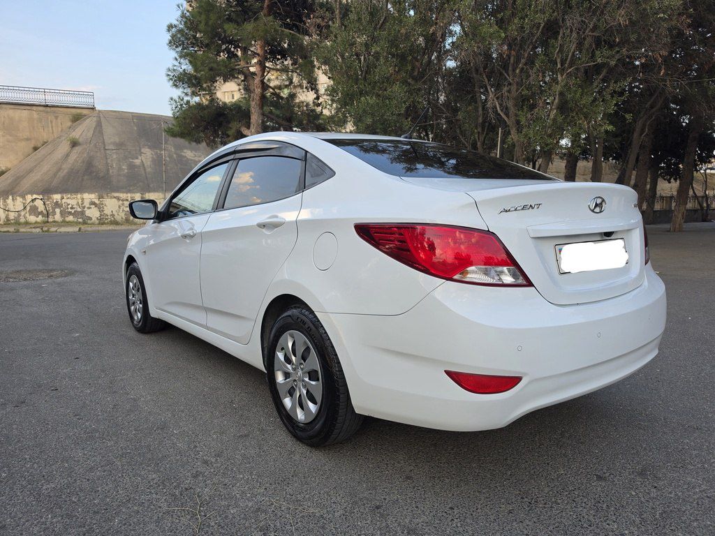 Hyundai Accent, 1.4 L, 2016 il, 166 300 km — Avtomobillər, Bakı (10)