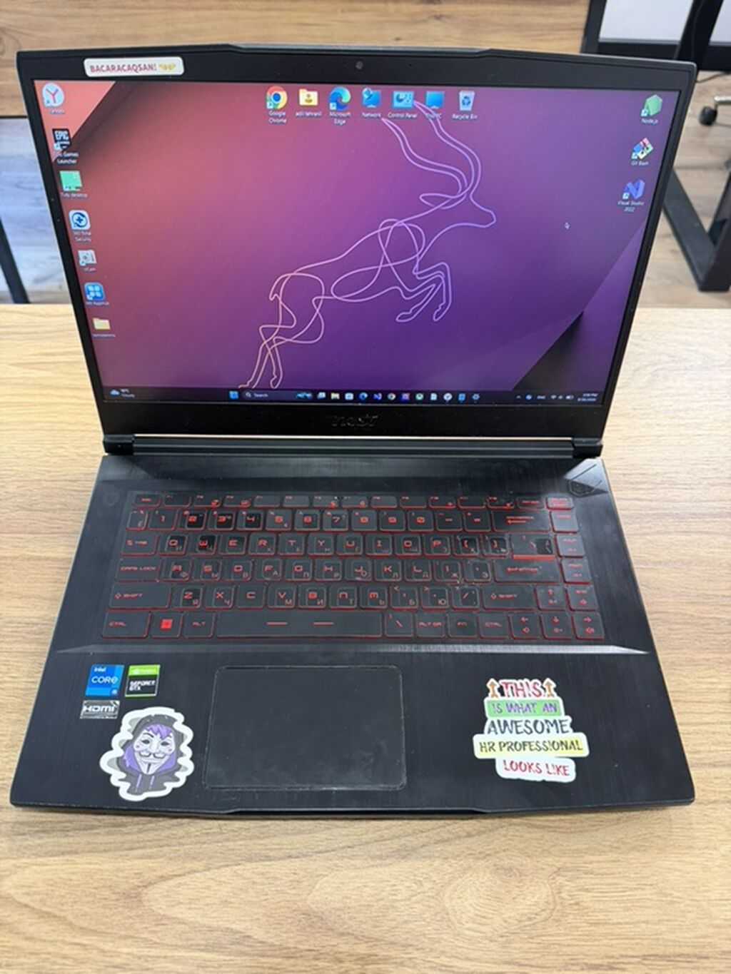 MSI gaming noutbuk Qara rəngli, qırmızı detallı dizayna sahib MSI — MSI, Bakı (7)
