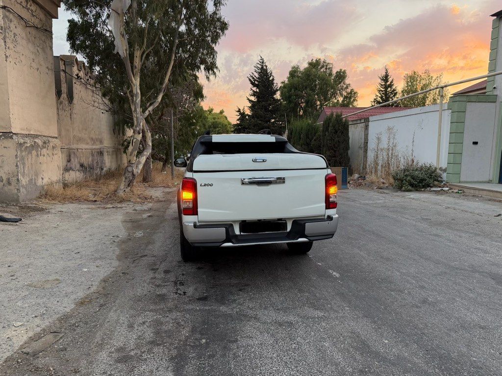 Mitsubishi L200, 2.4 L, 2023 il, 103 000 km — Avtomobillər, Bakı (6)
