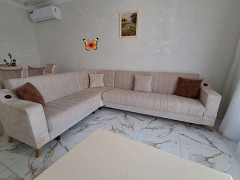 Madeyradan künc divan 440m açilir bazasi var təcili çixmalidi unvan — Qobu