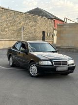 Mercedes C 200, 2.0 L, 1995 il, 383 000 km — Автомобили