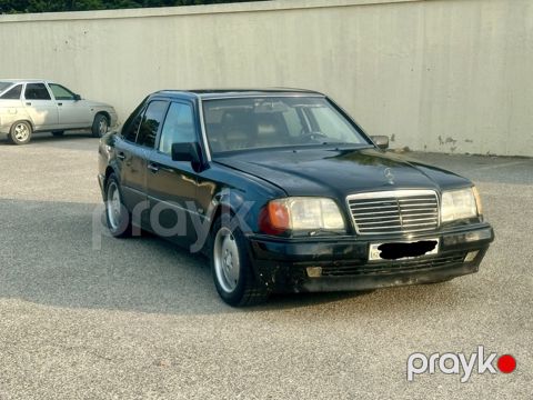 Mercedes E 220, 2.2 L, 1994 il, 352 100 km