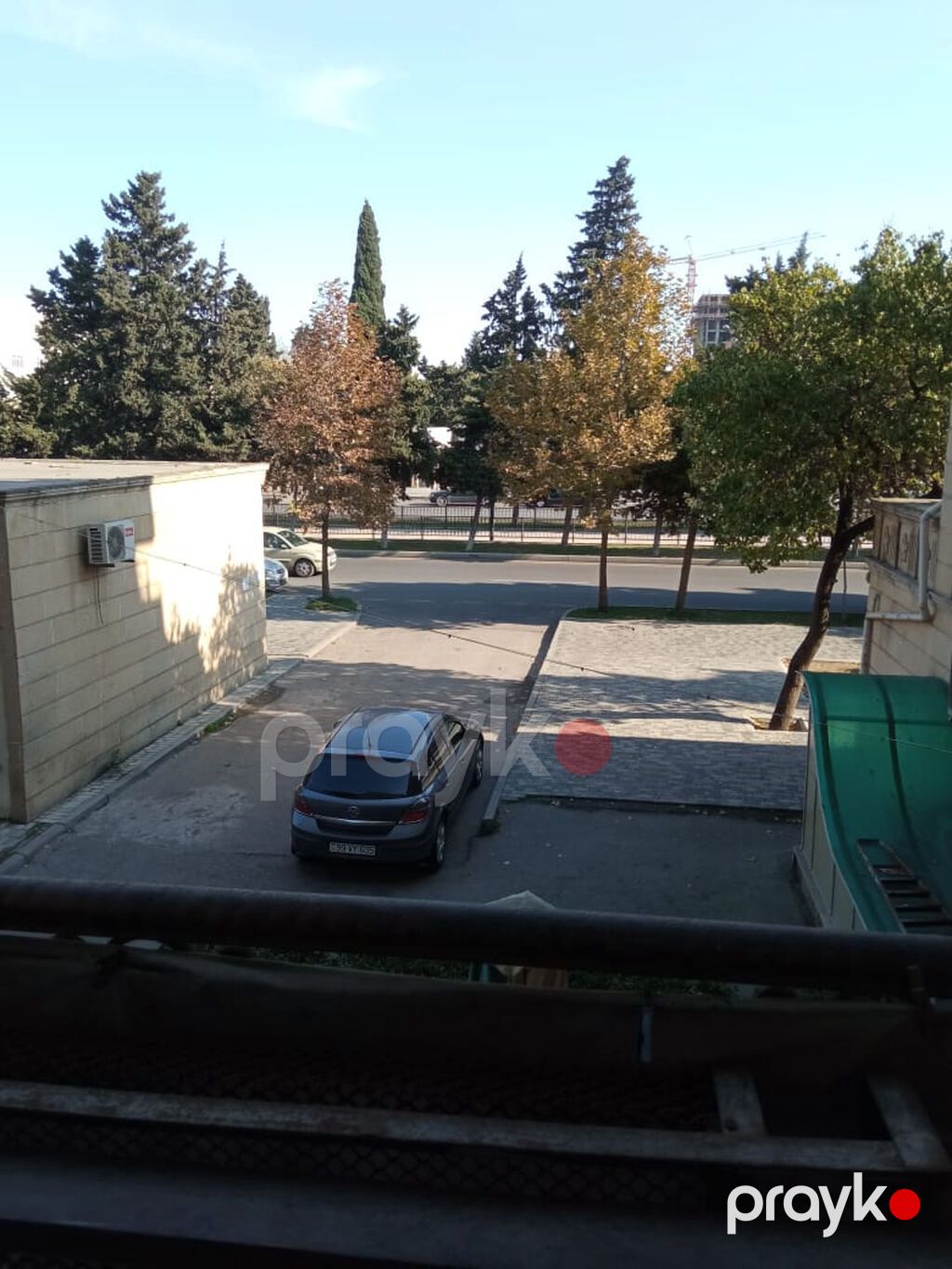 Razinde köhnə Dvaresle üzbəüz Icranın yaxınlığında 2ci mertebede 2 — Daşınmaz əmlak, Bakı (7)