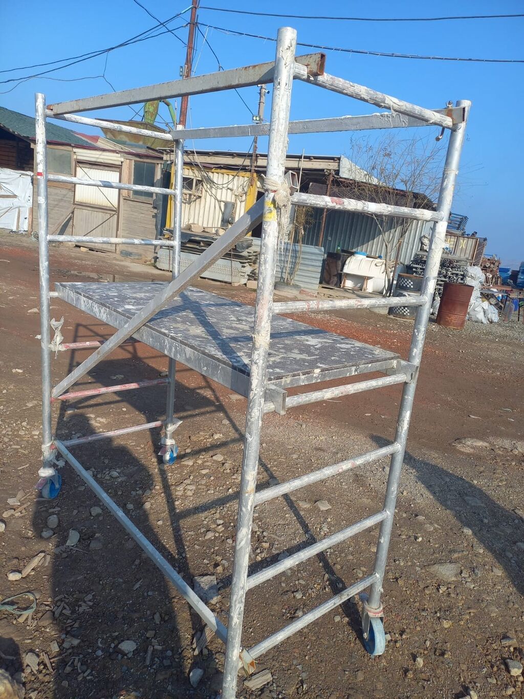 Alüminium hərəkətli qüllə iskele. Tikinti, təmir, boya, fasad, montaj — Mallar, Masazır