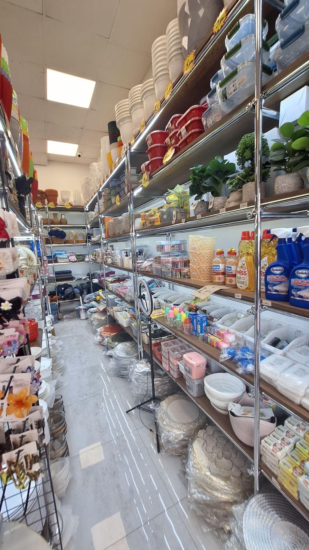Hazır mağaza icarəyə verilir / hazır vəziyyətdə təhvil verilir. Obyekt — Mallar, Bakı (2)