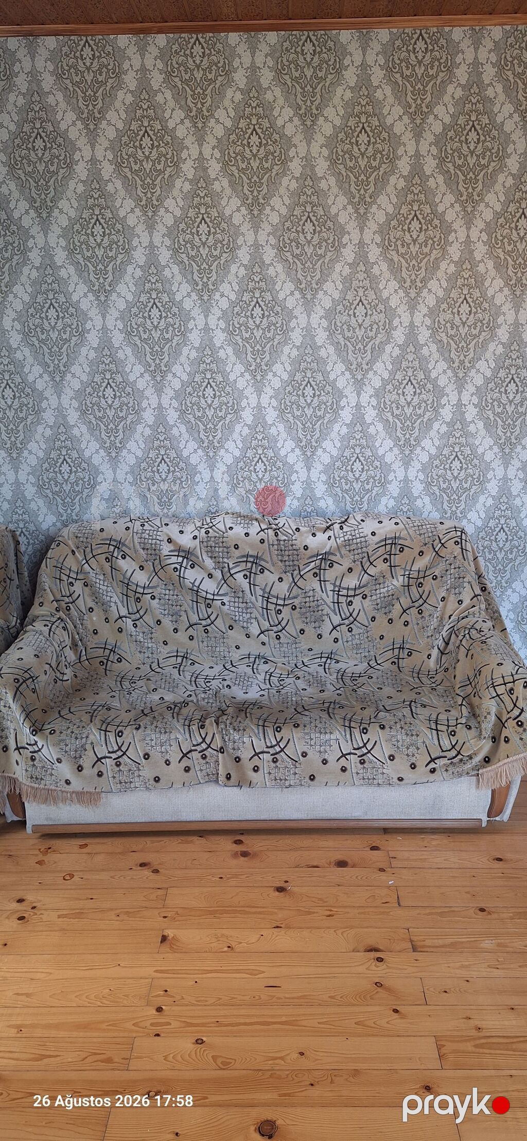 İşlənmiş, Klassik divan, Divan, Bazalı, Açılan — Mebel, Bakı (2)