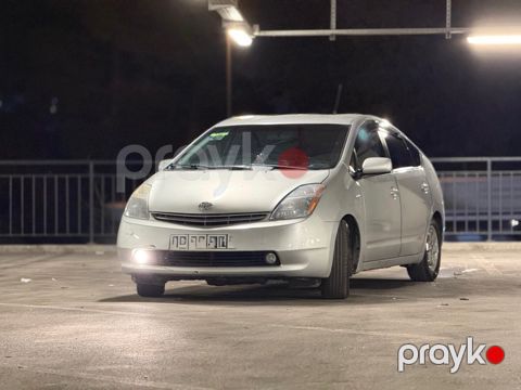 Toyota Prius, 1.5 L, 1.3 kWh, 2008 il, 300 000 km