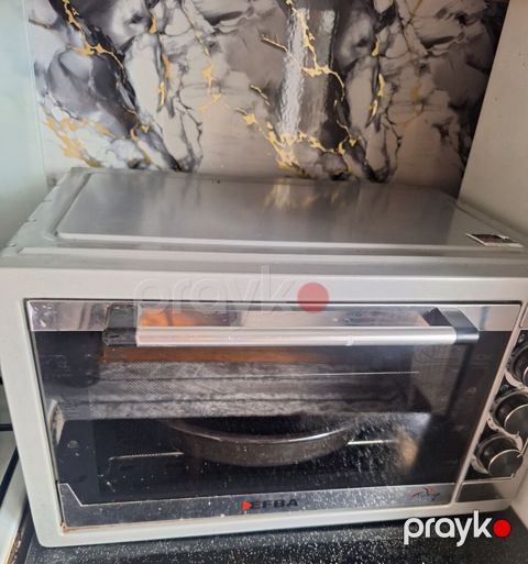 EFBA markalı elektrikli mini soba. Mətbəxdə gündəlik istifadə üçün