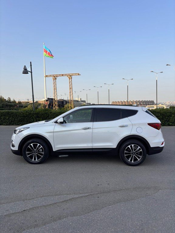 Hyundai Santa Fe, 2.0 L, 2017 il, 143 000 km — Avtomobillər, Bakı (5)